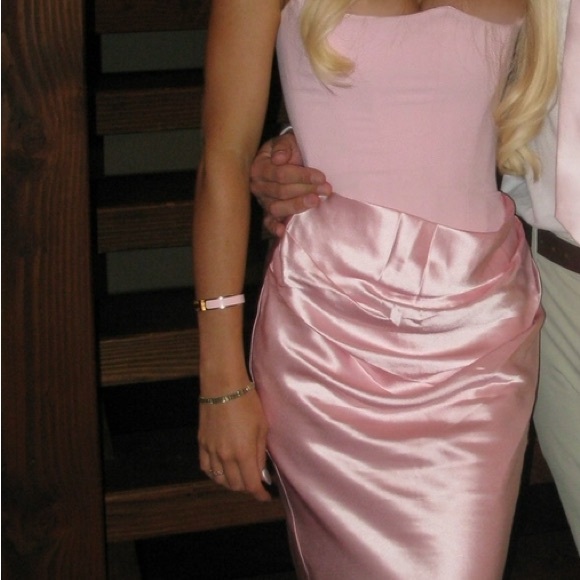 Elegant Pink Satin Dress - Picture 1 of 2